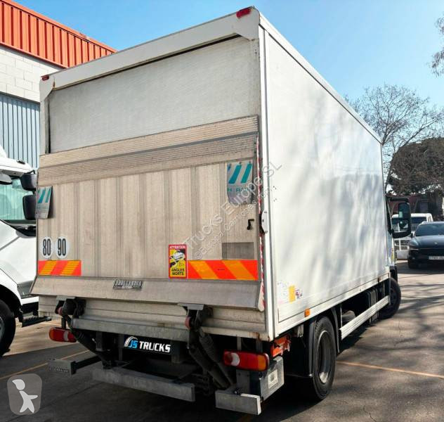 Camion Nissan