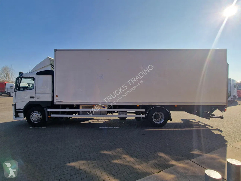 Kamion Volvo 330 4x2 - Carrier MT 18 Frigo -...
