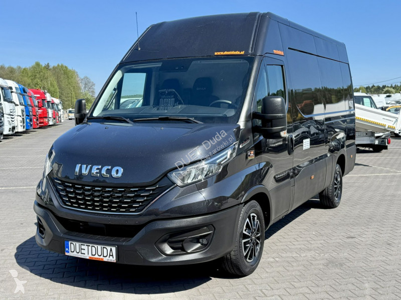Furgoneta Iveco 35S18