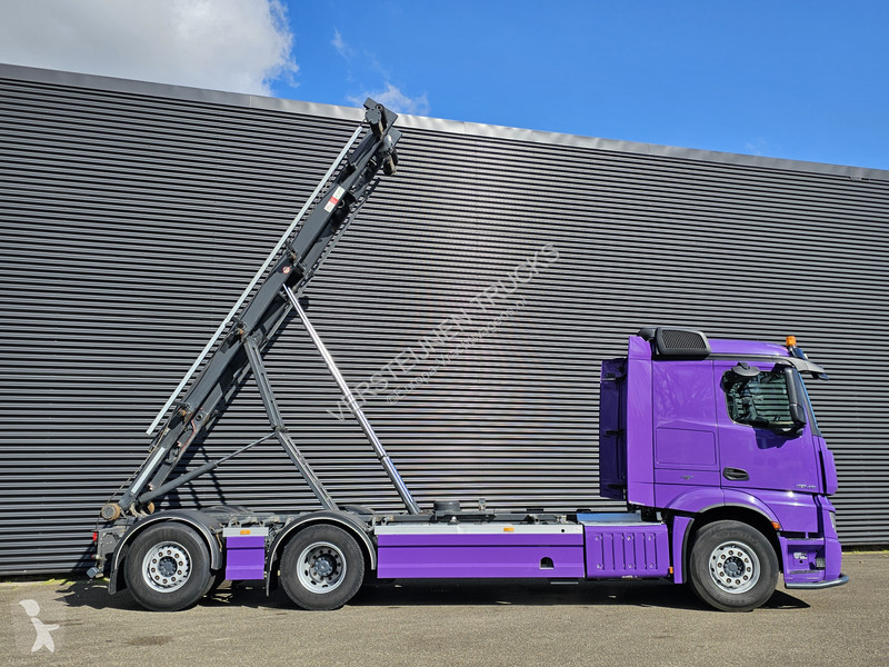 Camion Mercedes AROCS 3345 / 6x2 /...