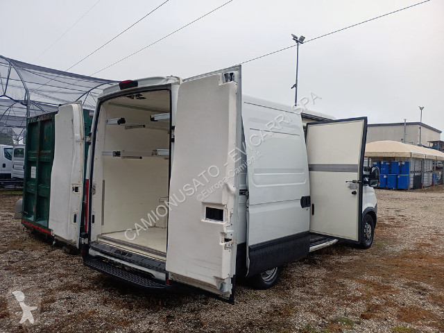 Furgoneta Iveco Daily 35S15 COIBENTATO