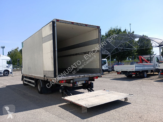 Camion Renault Midlum