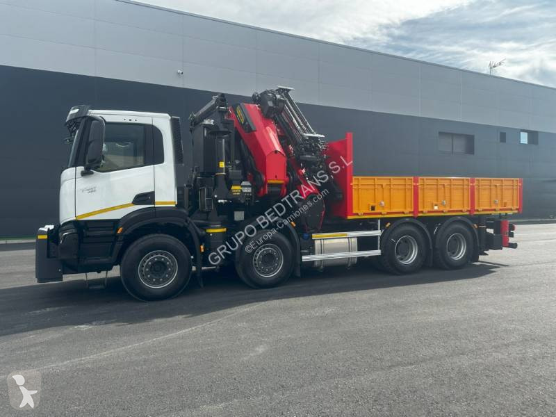 Camion Iveco Grúa