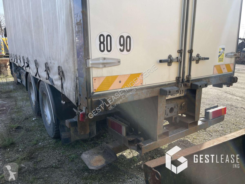 Camião Renault 320 DCI