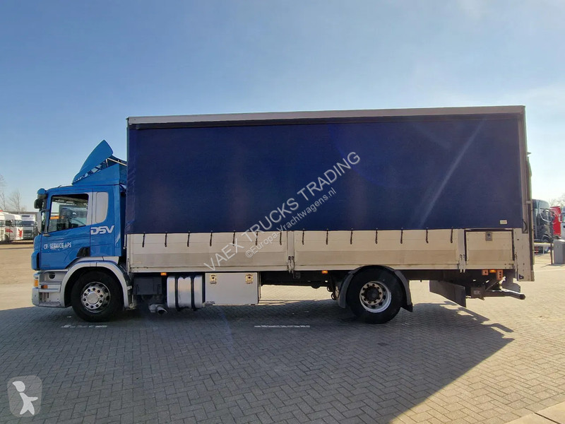 Camion Scania P320 4x2 - Side boars - oadlift -...