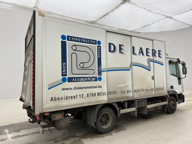 Camion Iveco 100E18