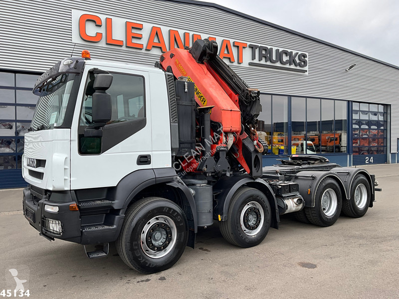 Camion Iveco AD410T44 8x4 Palfinger 44 Tonmeter...