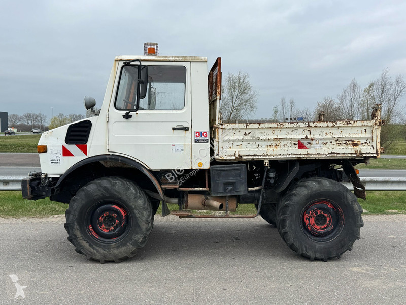 Lastbil Mercedes 424