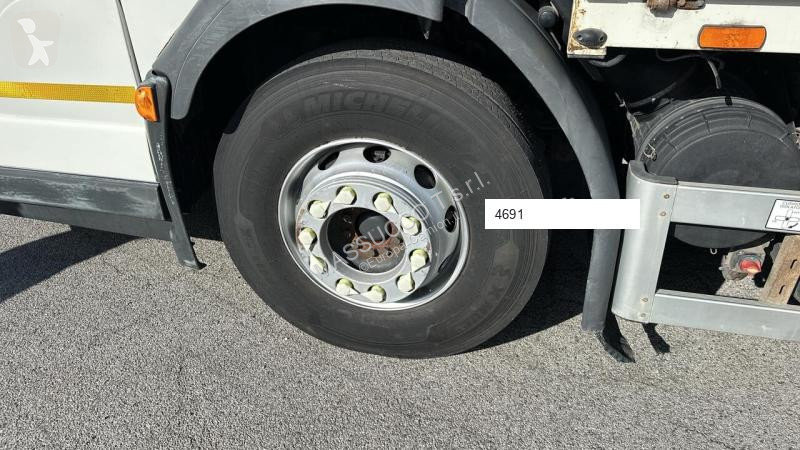 Camion Volvo FE 360
