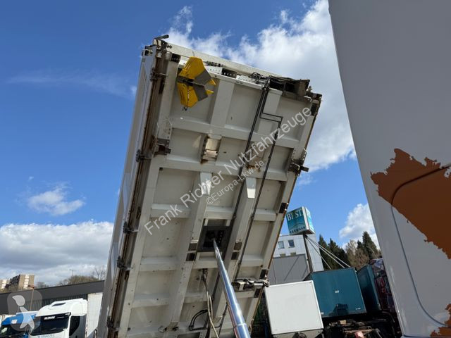 Kamion Iveco AS260ZX570.1.Hd,D-Fzg,252T. XWay...