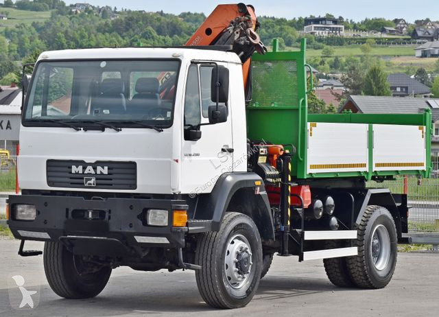Lastbil MAN LE Kipper 3,70 m + PK 9501 /4x4