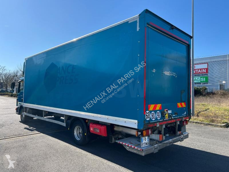 Kamion MAN 12.220