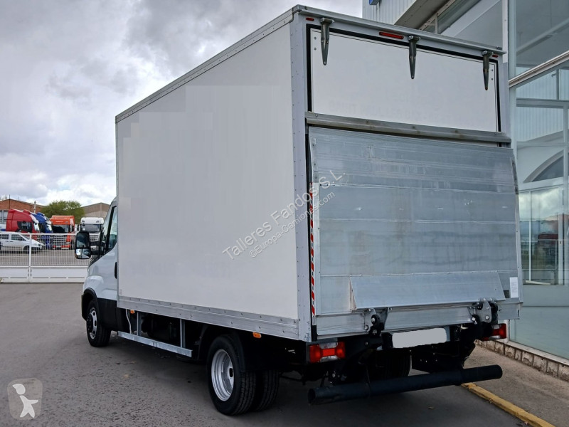Furgoneta Iveco  35C16  20m3 Automática