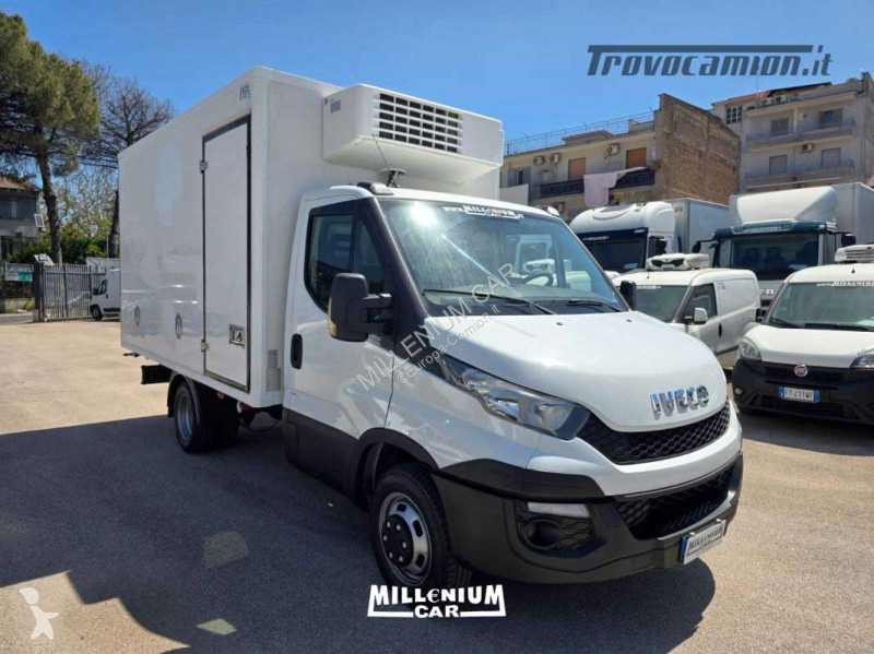 Kamion Iveco 35-15 CELLA 3,90 FRC PARATIA