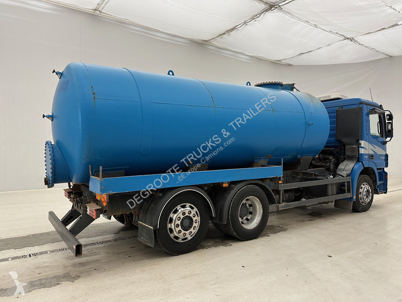 Camion Mercedes 2532 - 6x2