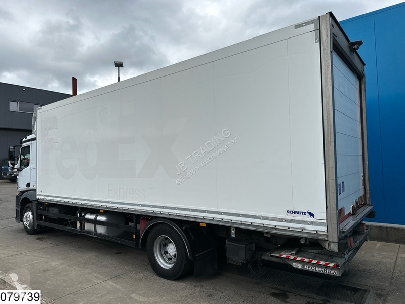 Kamion Mercedes 1842 EURO 6, Dhollandia
