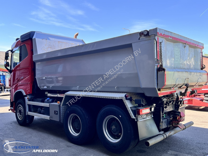 Kamion Volvo 6x4 Tandem lift, Retarder, Big axles