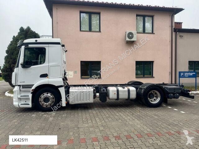 Camion Mercedes 18-46