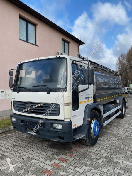 Camion Volvo FL