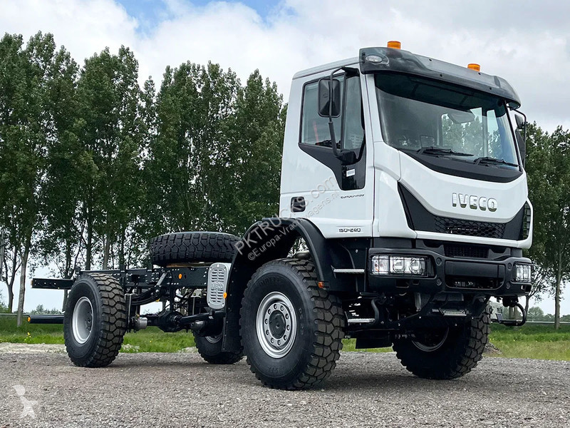 Camion Iveco EuroCargo 150 Chassis Cabin RHD