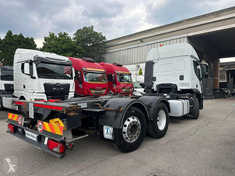 Kamion Iveco 460
