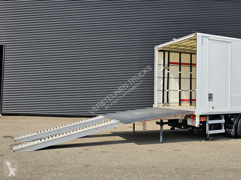 Lastbil MAN TGM / 6x2-4 / LBW / 6000kg TAIL LIFT