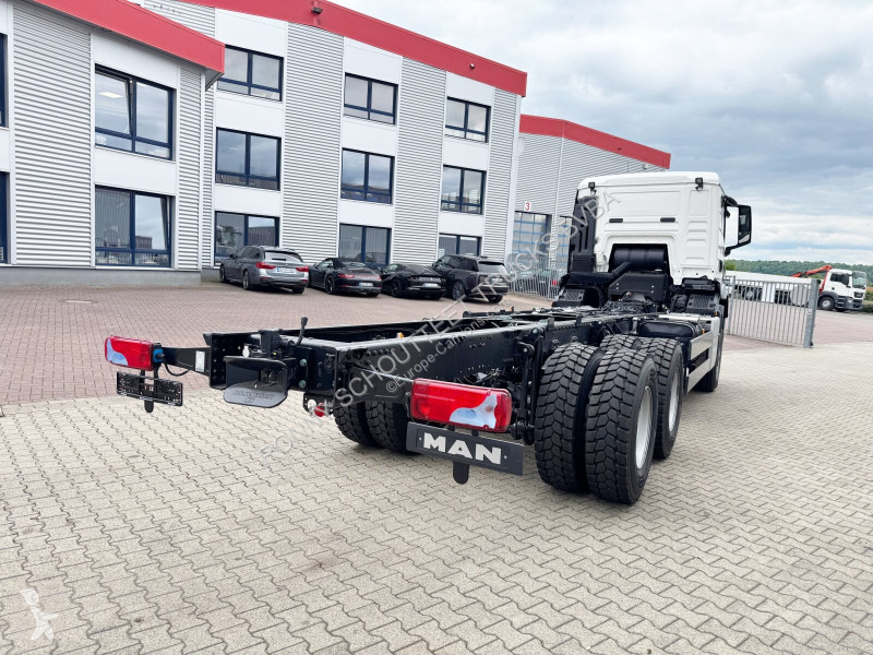 Camion MAN TGS 33.480 6x6 BB CH TGS 33.480 6x6...