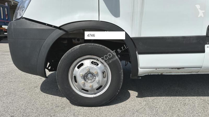 Kamion Iveco DAILY 35C13 4x2