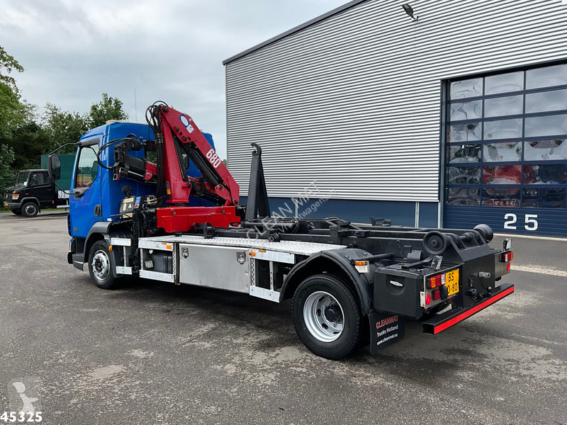 Camión DAF LF 180 HMF 7 Tonmeter laadkraan