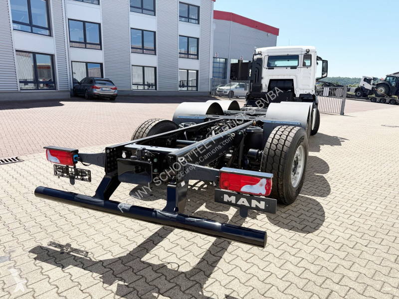 Camion MAN TGS 35.470 8x4-4 BL TGS 35.470 8x4-4...
