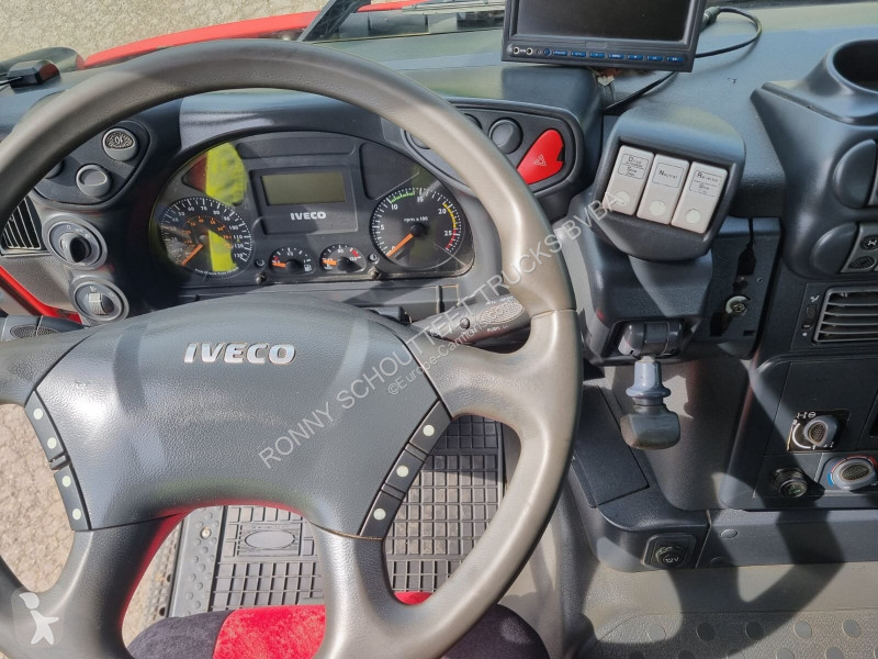 Kamion  Trakker AD380T41W 6x6 Trakker AD380T41W...