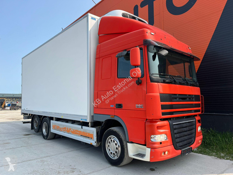 Camion DAF 105510 6x2 T-1200R / BOX L=7423 mm