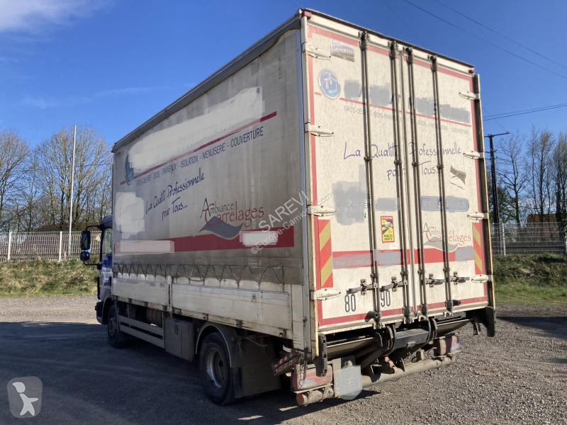 Camion MAN 12.220