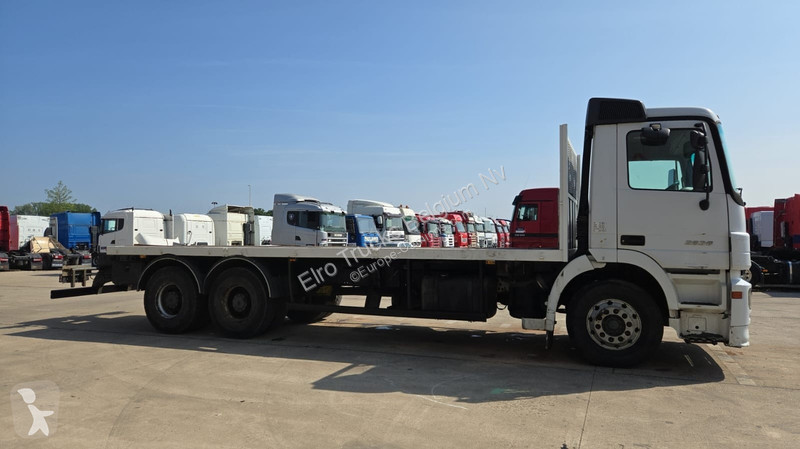 Camion Mercedes 2636 (6X4 / LAMES / GRAND PONT...