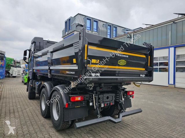 Kamion Volvo 500 6x4...