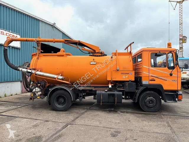 Camion MAN 15.192 (6-CILINDER) WITH GEESINK...