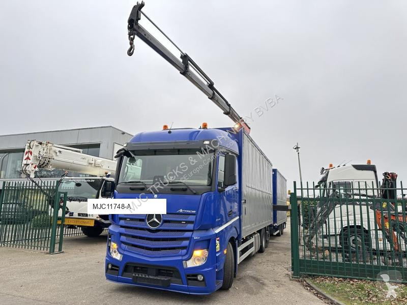 Vrachtwagen met aanhanger Mercedes PK19.001 SLD C