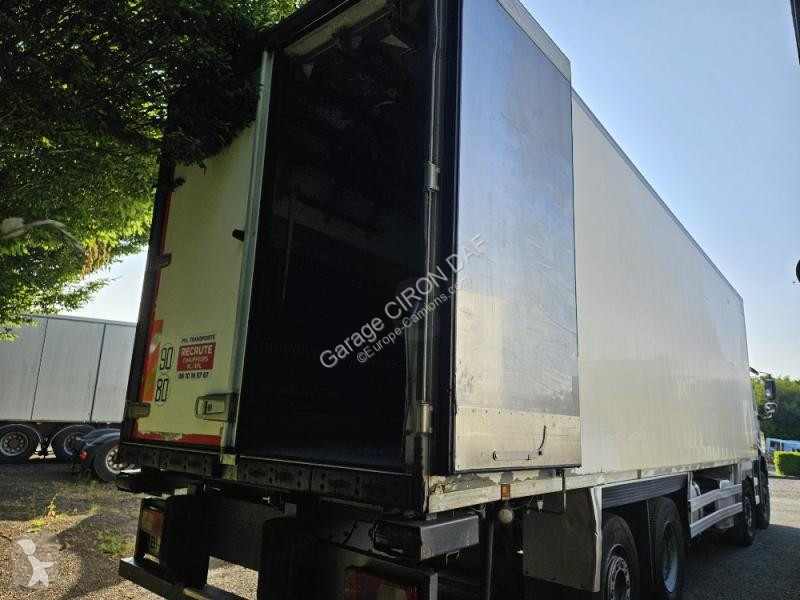 Camion DAF 410