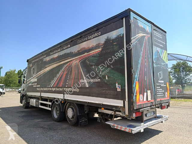 شاحنة Renault T 380 6X2