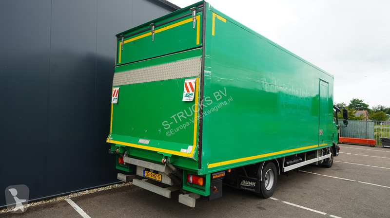 Kamion MAN 12.180 4X2 CLOSED BOX