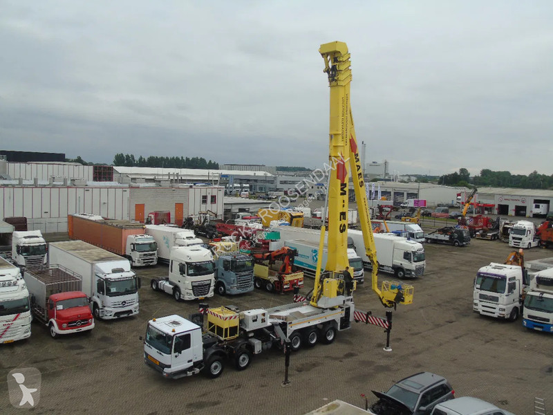 Kamion Mercedes 4148 + 84 meters + 10x4
