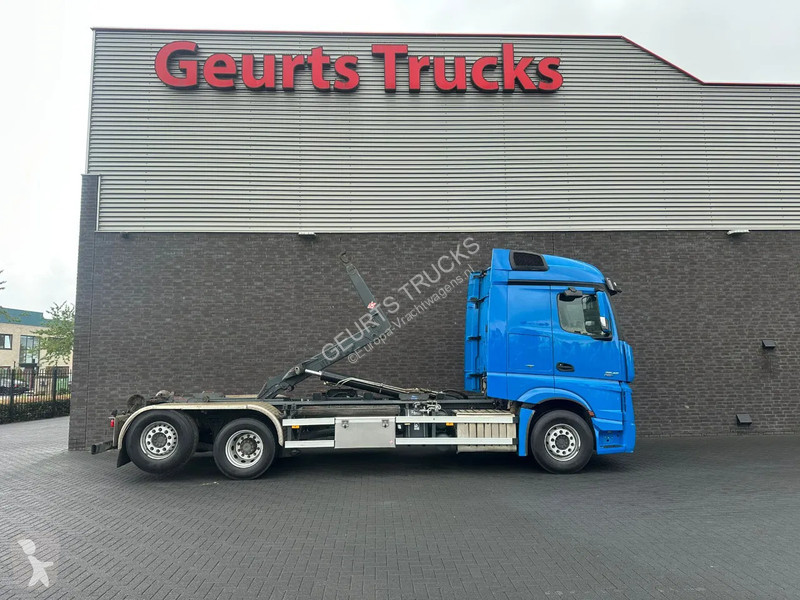 Kamion Mercedes 2545 6X2 MET HIAB MULTILIFT...