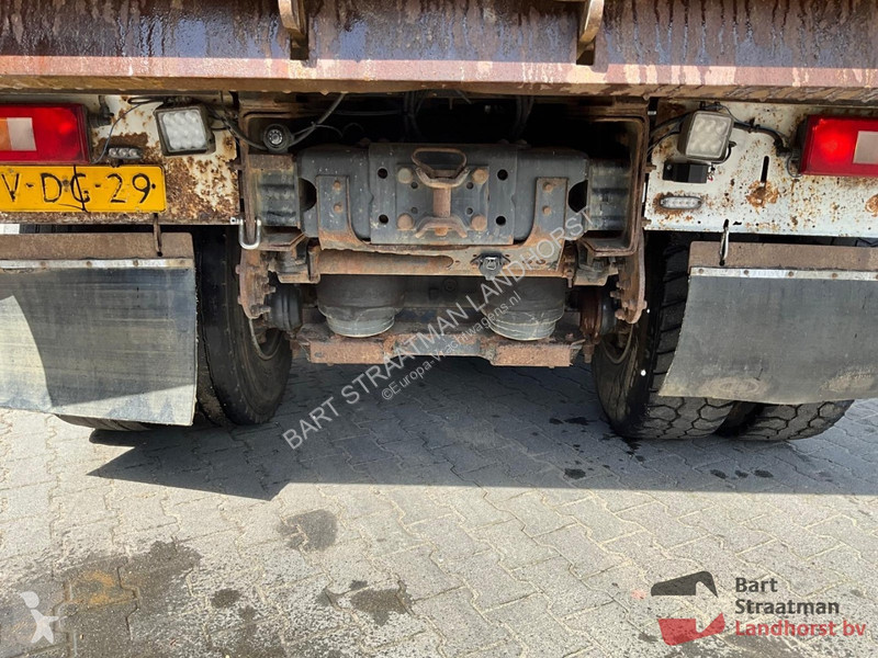 Kamion Volvo 440 10x4 Euro 5 geisoleerde asfalt...