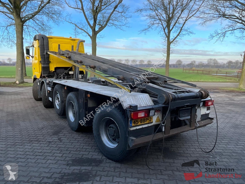 Kamion Volvo 10X4R Euro 5 met 30T HTS Kabel...