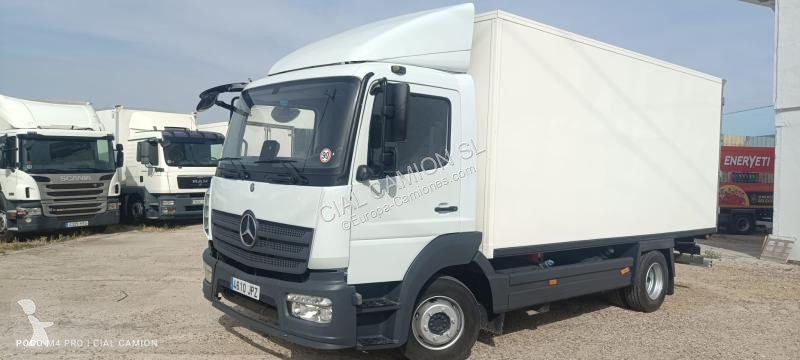Kamion Mercedes 1218