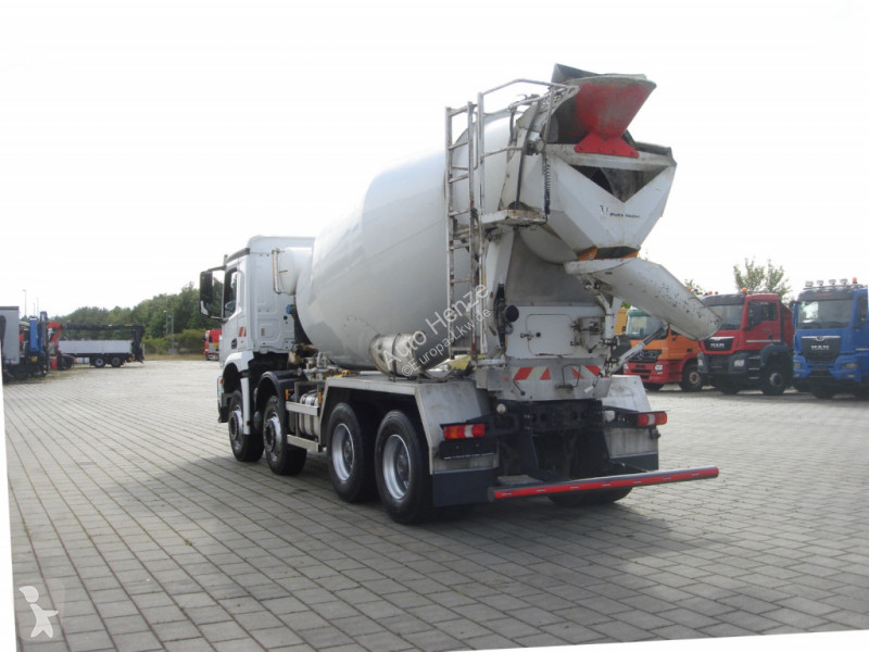 Camião Mercedes Arocs 3240 B 8x4 Betonmischer...