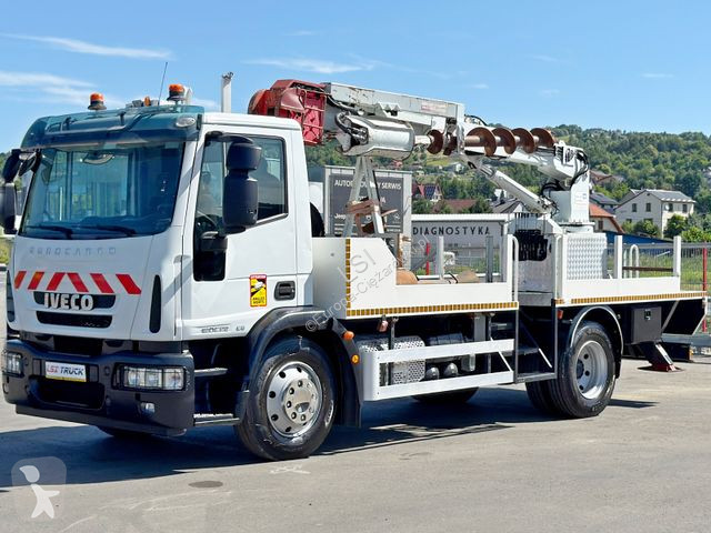 تخريم وتثقيب وتقطيع Iveco 120E22 * Bohrgerät...
