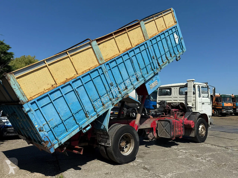 Camion Renault G230 4X2 Tipper Spring/Spring...