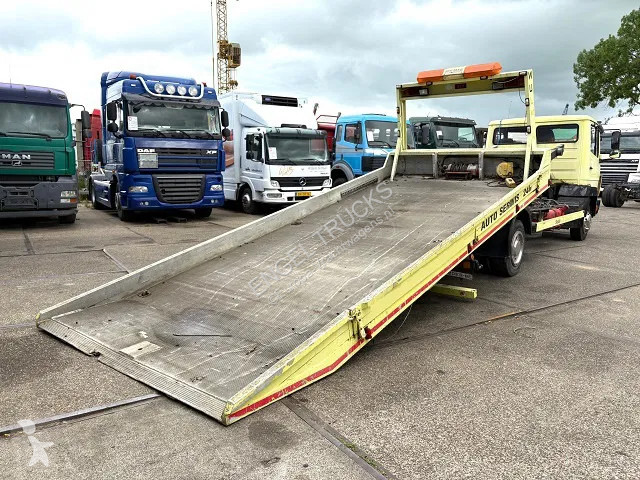 Camion Mercedes LK  AUTO TRANSPORTER...