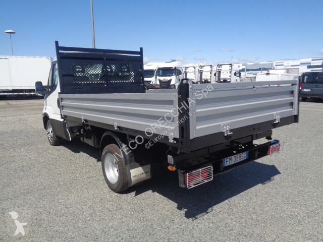 Camion Iveco DAILY 35C18